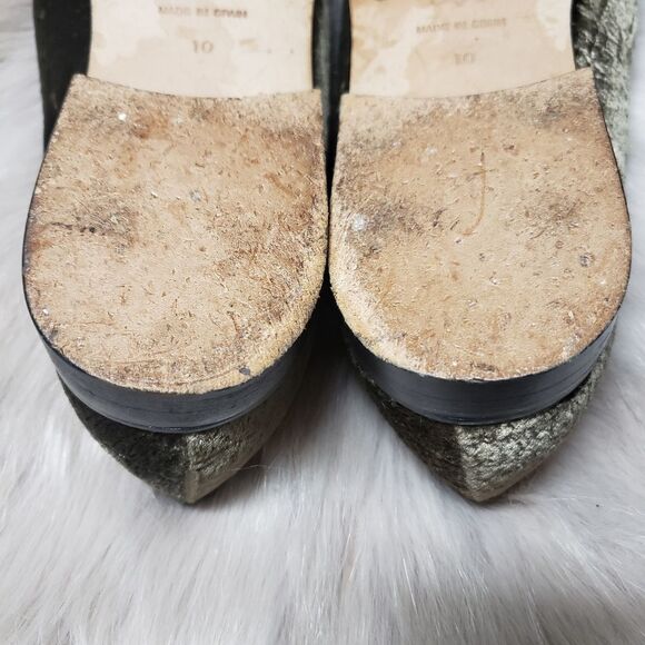 Andre Assous Golden Taupe Crushed Velvet Grosgrain - Picture 5 of 5